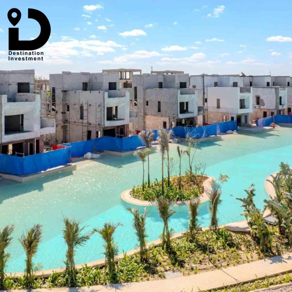 شاليهات على حمامات السباحة من  مشروع Masyaf – Ras Al Hekma 